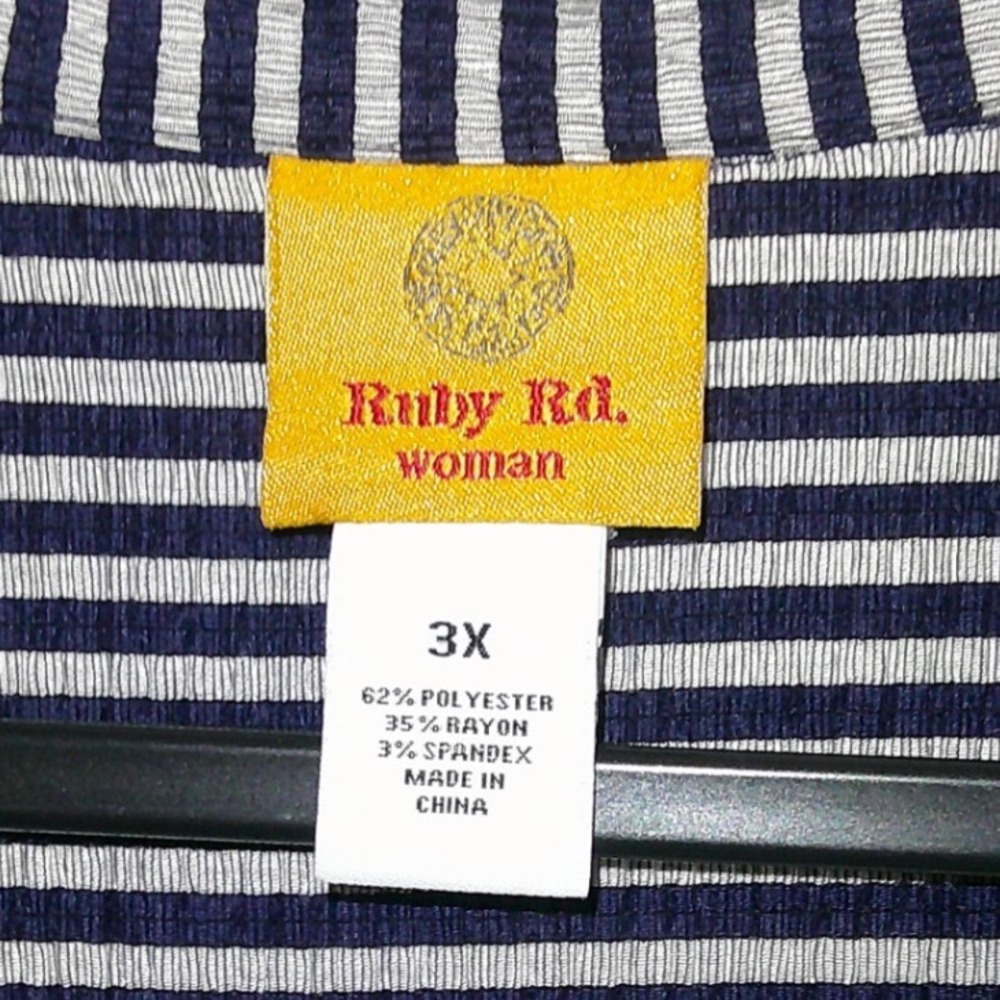 Ruby Rd Woman 3X Tunic Top Blue Gray Stripe Roll Tab Sleeve Button Up Blouse - Picture 3 of 3